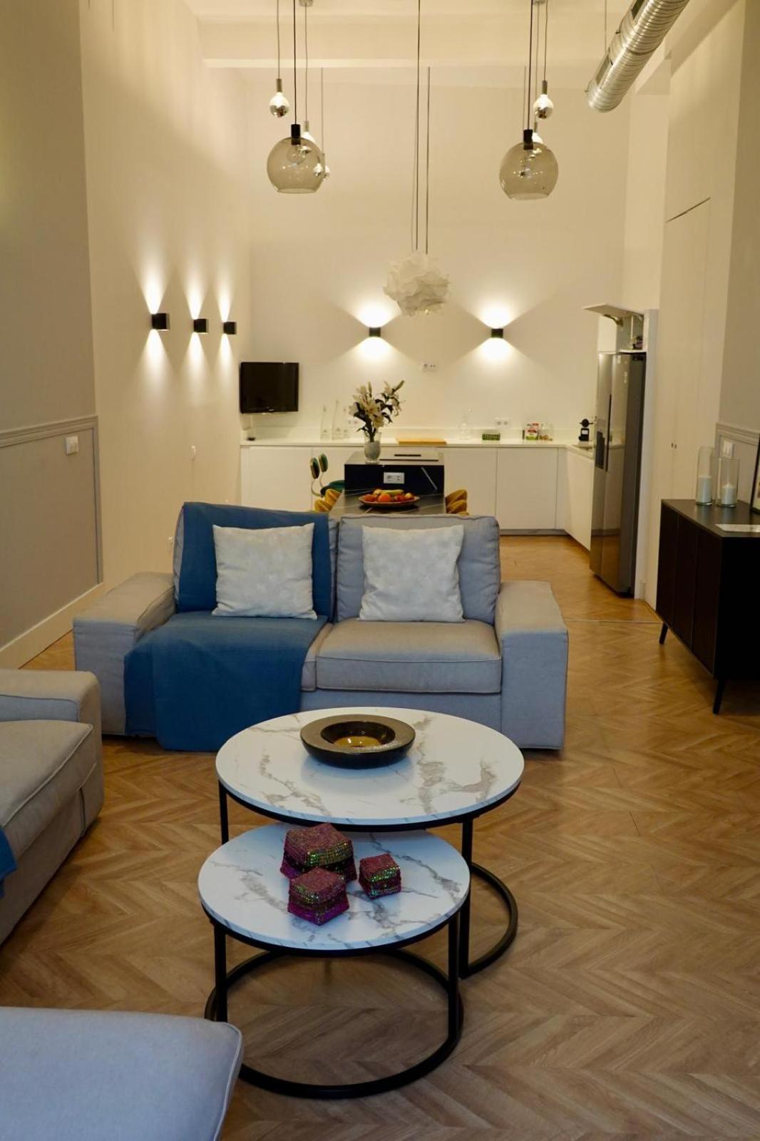 Peral Boutique Apartaments Севилья Экстерьер фото