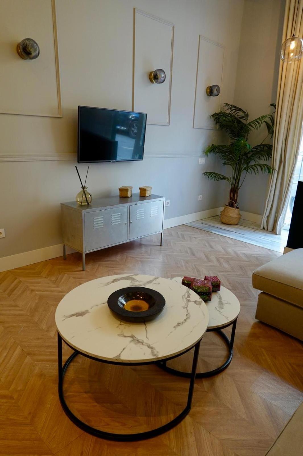 Peral Boutique Apartaments Севилья Экстерьер фото